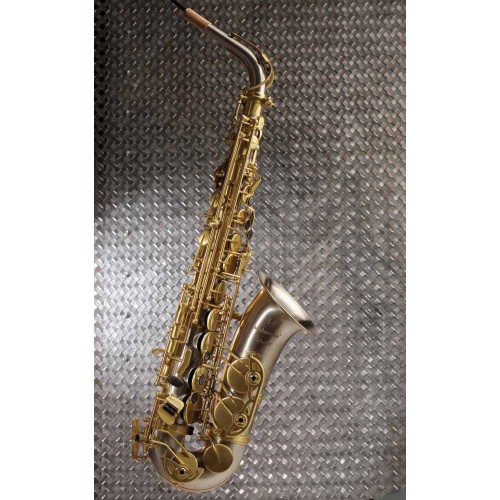 Saxophone alto ADVENCES Série Maillechort Brossé