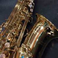 Saxophone alto d'occasion YANAGISAWA A-WO1 verni